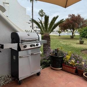 Mar de Calahonda by Alfresco Stays