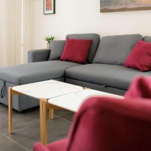 PINO · Loft in ground floor - 1 block to El Llano Park