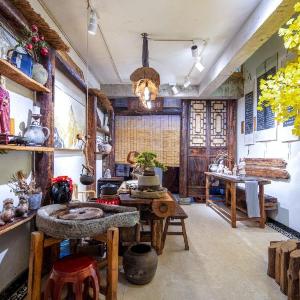 Yiguo Backyard HiddenInn Museum Simple & Hidden Resort Boutique Zhonggulou Huimin Street Branch