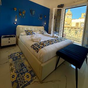 Yell-O Ballarò - Market View & Quiet Stay