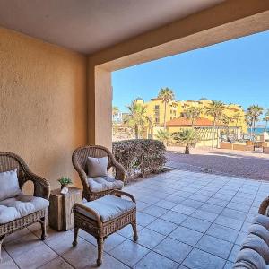 Ground Level Condo near Pool Princesa B-101