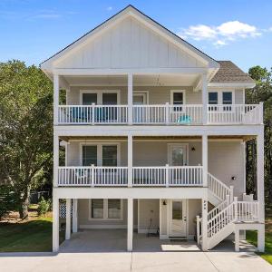 1541 - Birdie Beach Bungalow