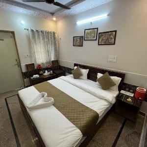 Hotel Srinivas