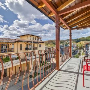 Stay a Few Steps to the Beach in Las Catalinas