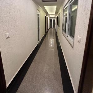 Oakleaf Hotel & Resort - A Classic Rooms & Prime Location Near Library Chowk