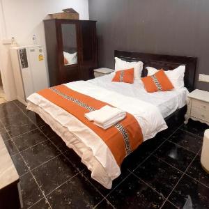 YT Hotel & Hostel