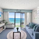 Coastal Oceanfront 1bd pool and hot tub