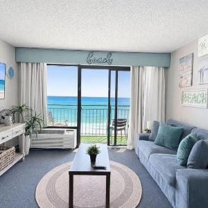 Coastal Oceanfront 1bd pool and hot tub