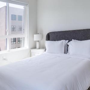 2 Bedroom Penthouse Top Floor With Amazing Views With Pool and Gym