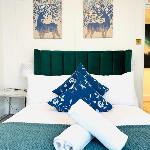 Russel Street Apartment London