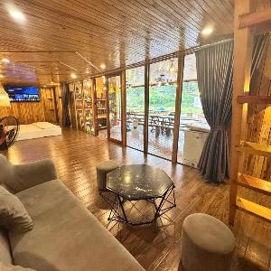 2 romantic bedrooms 1 living room pickleball