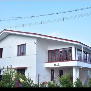 RJ Cottage