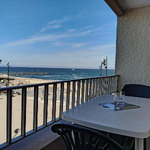 T2 Cabine climatisé avec terrasse vue mer - 4 couchages-4AT12