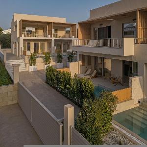 Kiva Luxury Suites Villas
