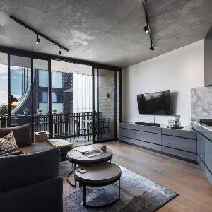 Stanley Noir - Industrial Escape near Dining & Bars