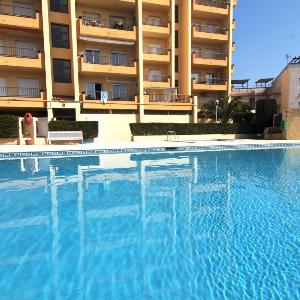 Magnífico apartamento con piscina comunitaria cerca de la playa de Riells - HISP-7-53