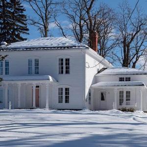 Grand 5BR Estate Retreat w/ Pool & Tennis Court