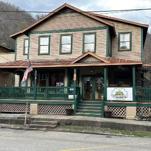 Historic Matewan House Lodging