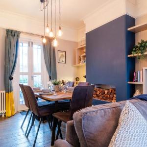 Charming Victorian Townhouse by the Cotswolds