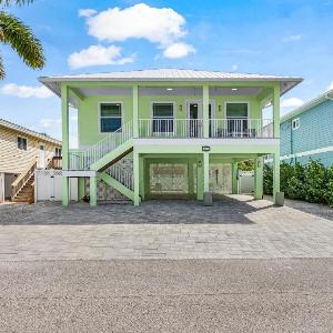 140 Pearl Paradise 3BR 2BA with Pool! home