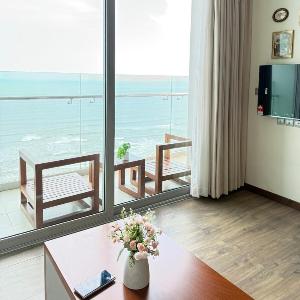 2BR Beachfront À La Carte Ocean View Near My Khe Beach