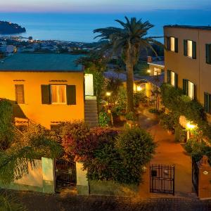 Hotel Monti