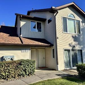 Minimum 30 Day Stay - Modern Fully Furnished 2BR Condo King Suite Garage Laundry Patio
