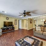 675 Queens Grant