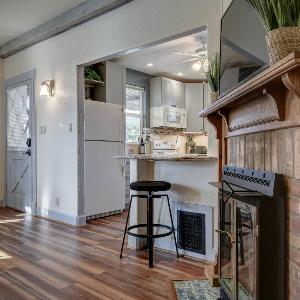 Palmer suite 1 BR downtown/CC