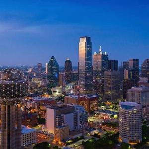 Level Dallas Uptown