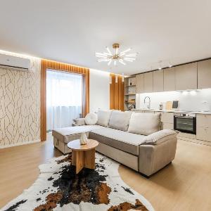 Urban Chic Apartment Terrace & View by PikHost