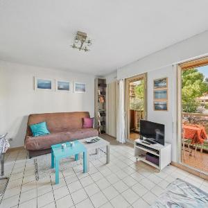 Apartment in Hyères with Swimming Pool and Balcony