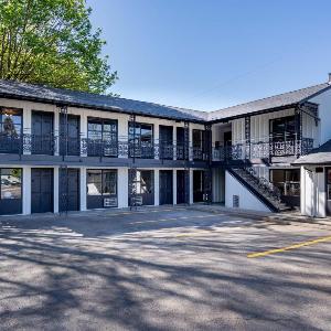 The Local Motel & Shops