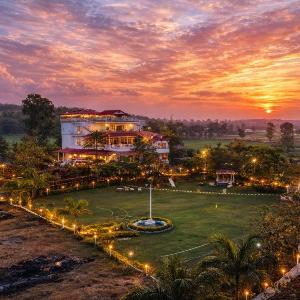 The Golden View Farm & Resort
