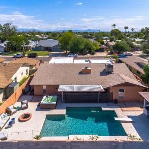 Huge Pool Hot Tub Outdoor Kitchen Pool Table