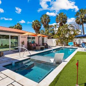 Fancy That by Anna Maria Life Vacation Rentals
