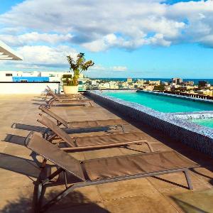 Elegant 2BR in La Esperilla with Balcony Rooftop and Gym