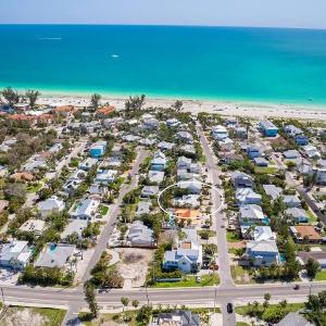Day Dream by Anna Maria Life Vacation Rentals