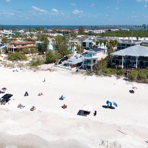 Cottage by the Sea - Gulf Front On the Beach! by Anna Maria Life Vacation Rentals