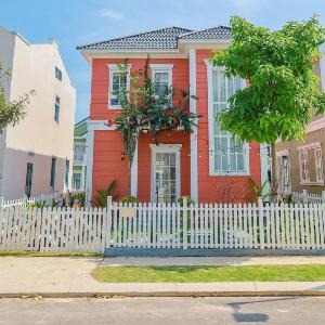 Villa đơn lập 4 phòng ngủ gần bể bơi khu 3 Novaworld Phan Thiết