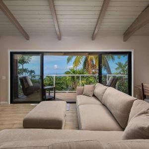 Kona Beach House Getaway