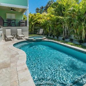 Pineapple Cay - Pool & Spa by Anna Maria Life Vacation Rentals