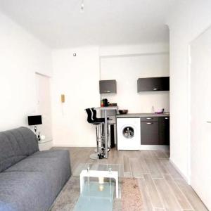 Bright and quiet studio in Nice