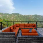 LMY Murree Spring Boutique Family Cottages & Nature Stay 
