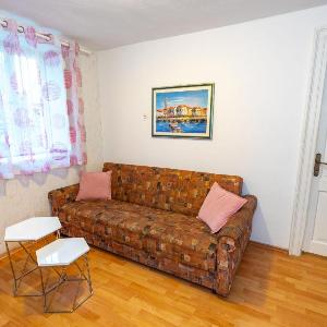 Apartment Split 2