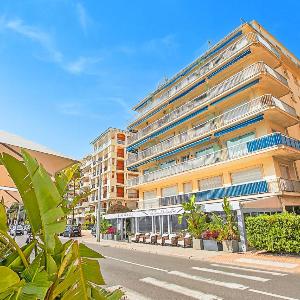 Holiday On The Sea - Seafront Apt - Happy Rentals