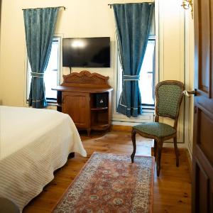 RAHAT Guest House in Old Town - Free Private Parking