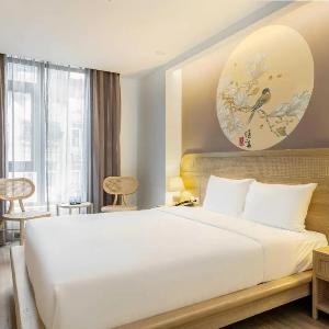 A25 Premium Hotel - 31 Truong Cong Giai