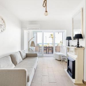 WELCS APARTAMENTO 334 EMP frente al mar