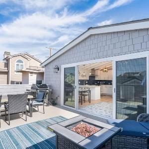 Balboa Island Charmer- 304 Ruby B home